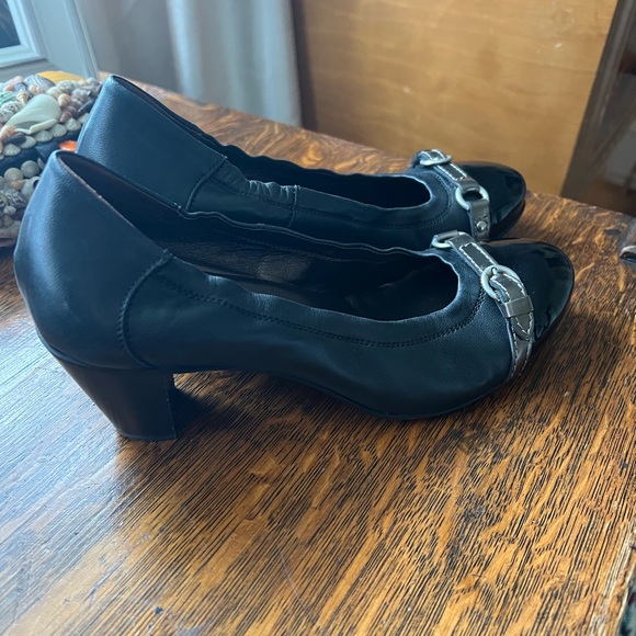 AGL Attilio Giusti Leombruni Pump Black Leather Heels - Picture 7 of 12